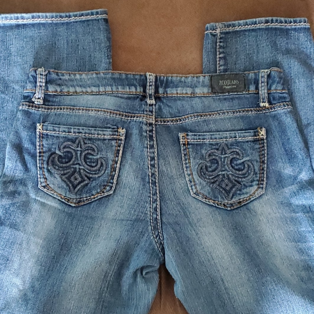 Jeans - Picture 3 of 4
